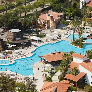 Hotel Portaventura El Paso: Theme Park Access Included, Salou